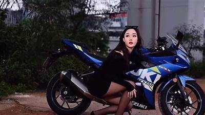 国产雪莲搞笑视频大集合：捧腹大笑，欢乐不停歇！
